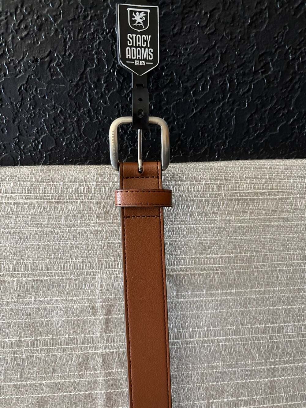 Stacy Adams Men's Classic Leather Dress Belt - Picture 2 of 6